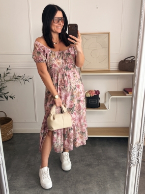  Sukienka Emi Pudrowe Kwiaty